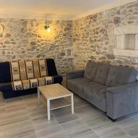 Maison De Village Atypique Сasa de vacaciones *