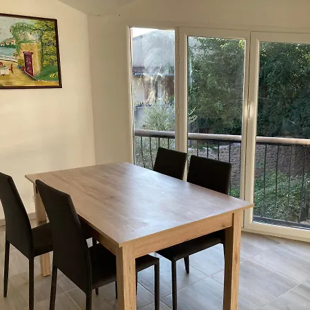 Maison De Village Atypique Сasa de vacaciones *