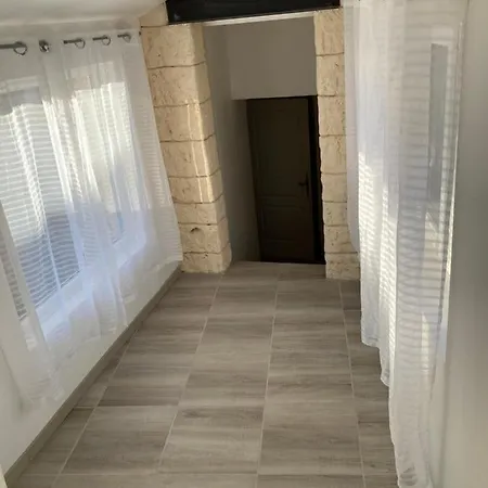 Maison De Village Atypique Сasa de vacaciones *